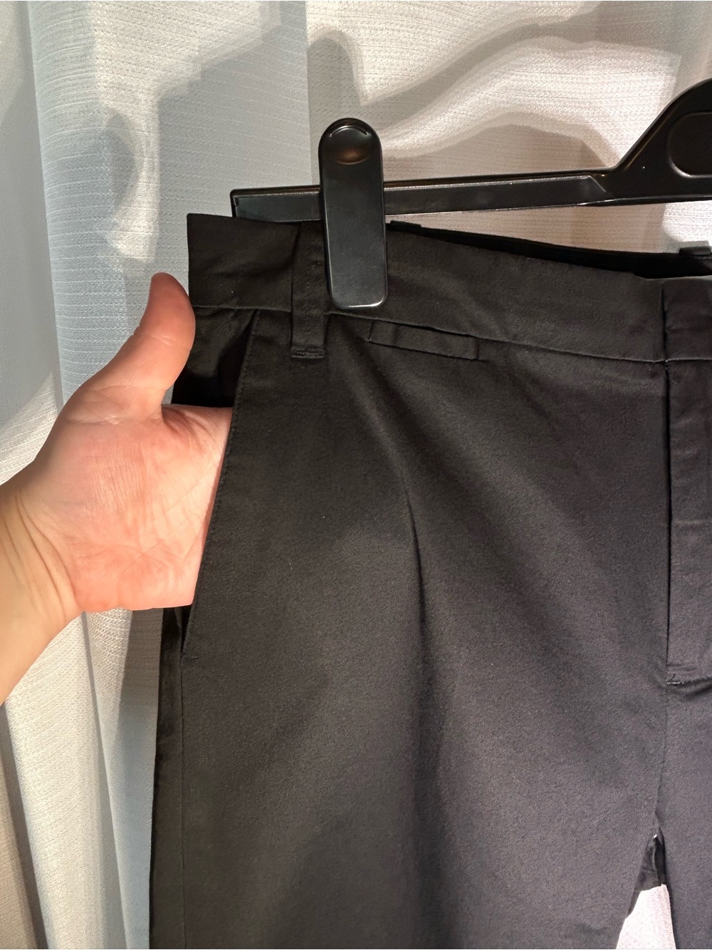 Vince - Men's Black Tailored Chino Golf Shorts - Picture 5 of 12